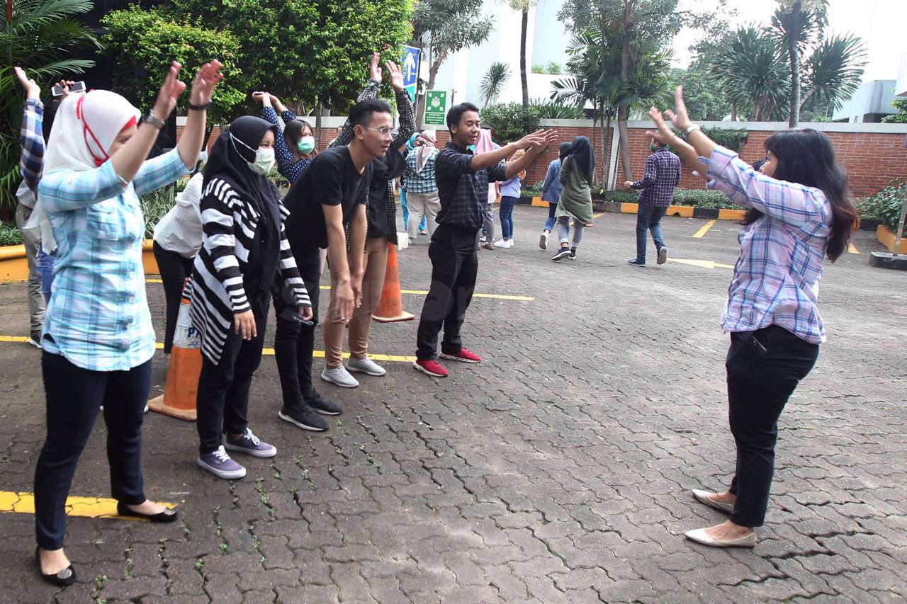 Berbagai Cara Ditempuh...