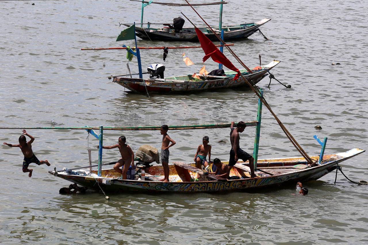Nelayan Tradisional...