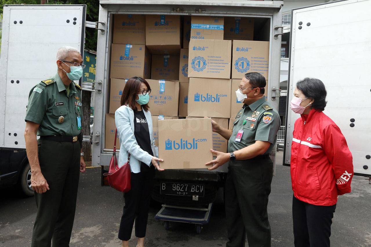 Blibli Salurkan Bantuan...