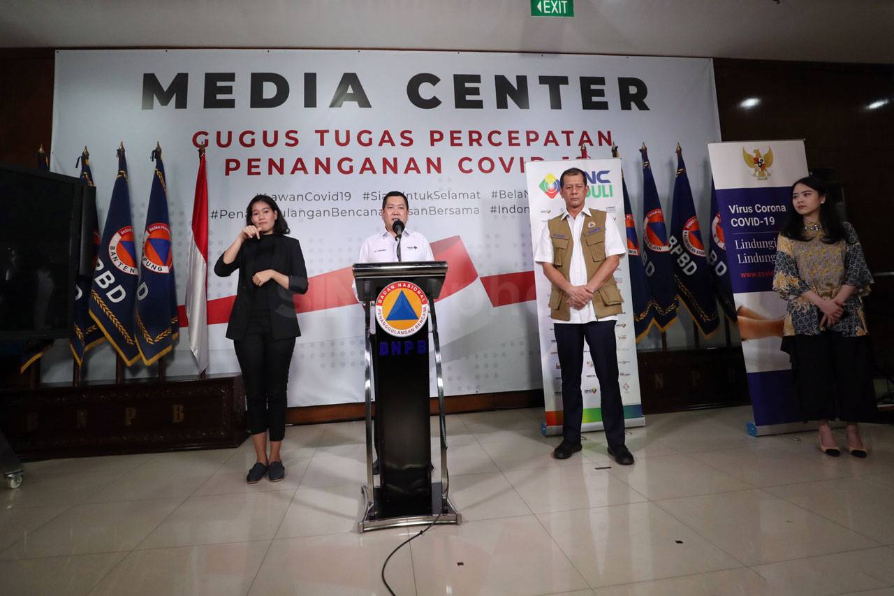 MNC Peduli Serahkan...