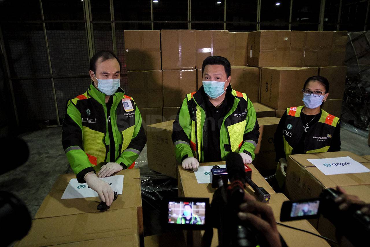 Lima Juta Masker Impor...