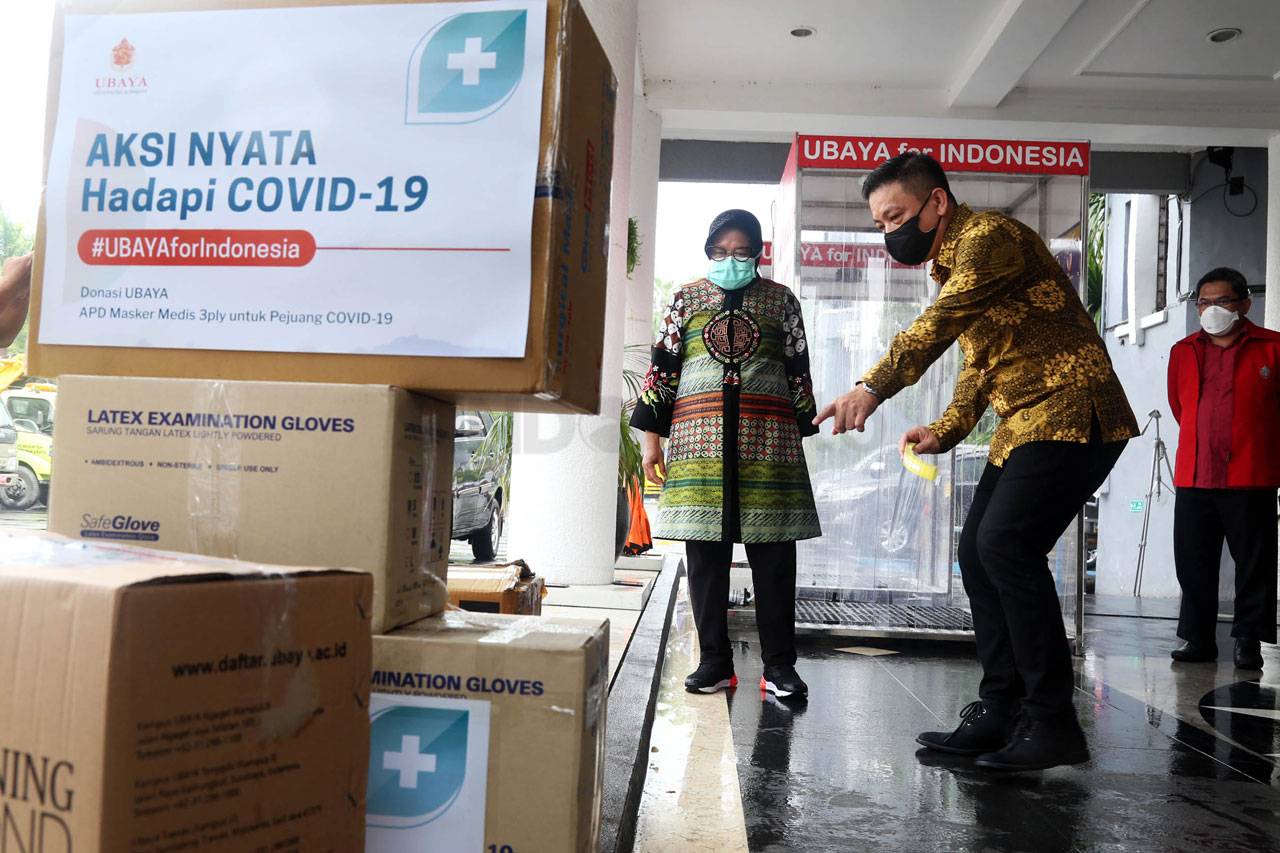 Ubaya Sumbang APD dan...