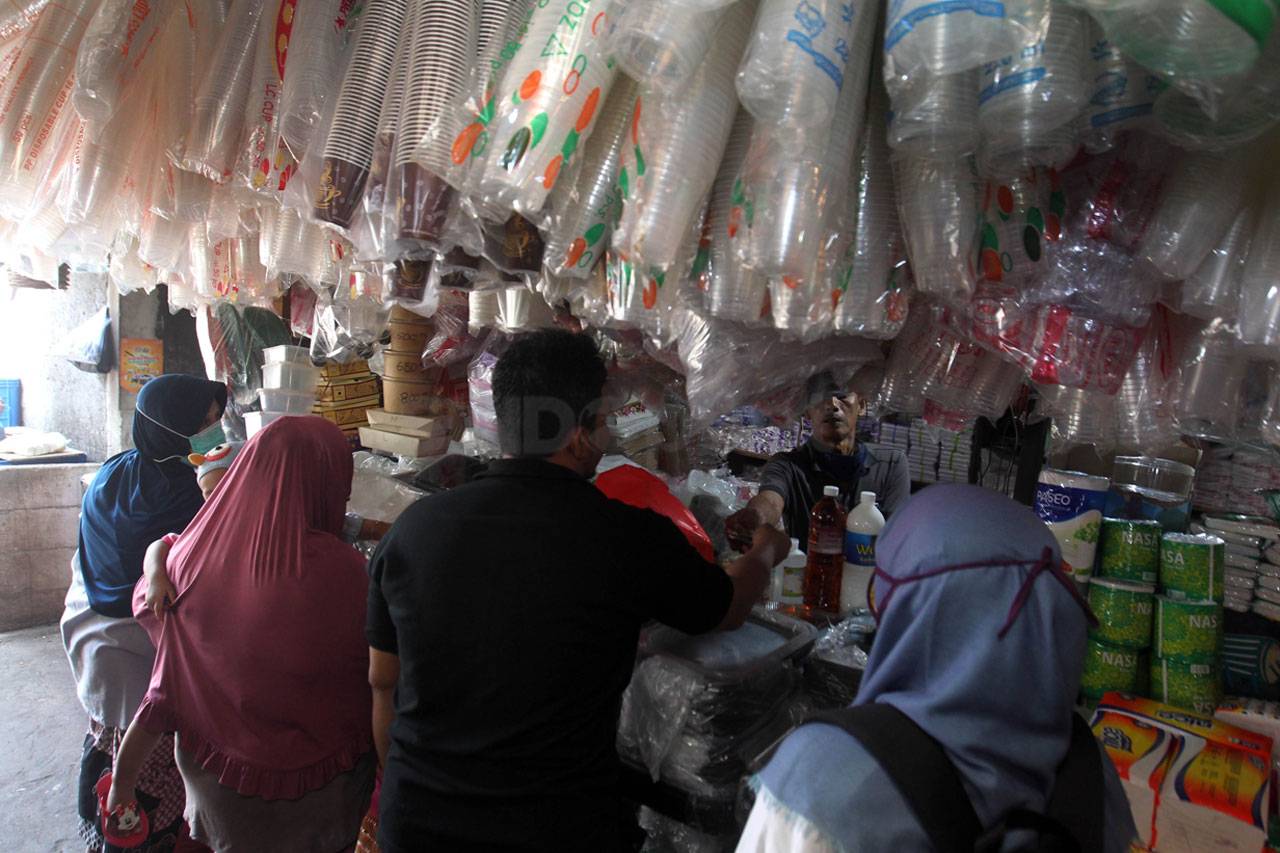Pasar Pondok Labu Masih...