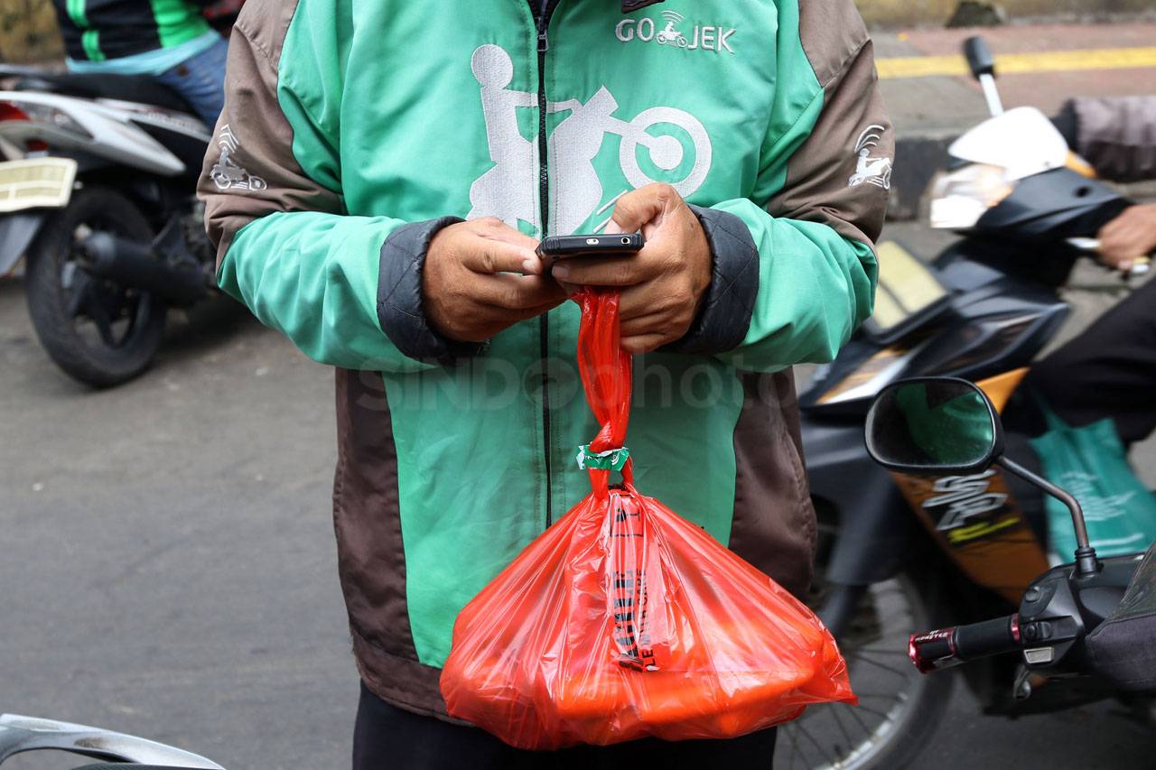 Pemberlakuan PSBB di...